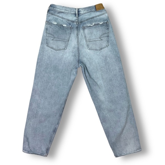 American Eagle Womens Baggy Jean Sz 8 Short High Rise Relaxed Light Wash - Picture 6 of 12